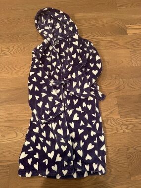 Tucker + Tate Purple Hooded Fleece Robe with White Hearts